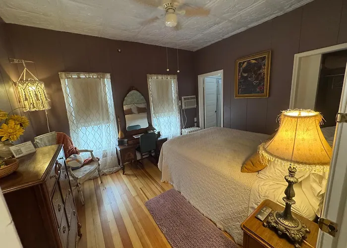 The Boho Buffalo Inn